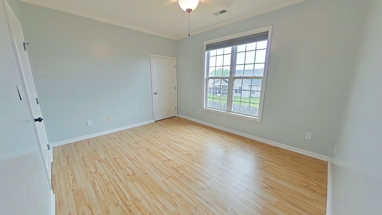 1324 Kershaw Loop #206 - Photo 6 of 35
