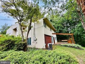 7313 Brad St - Photo 1 of 1