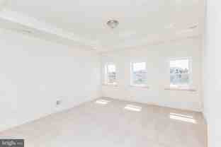 722 Lennox St - Photo 1 of 1