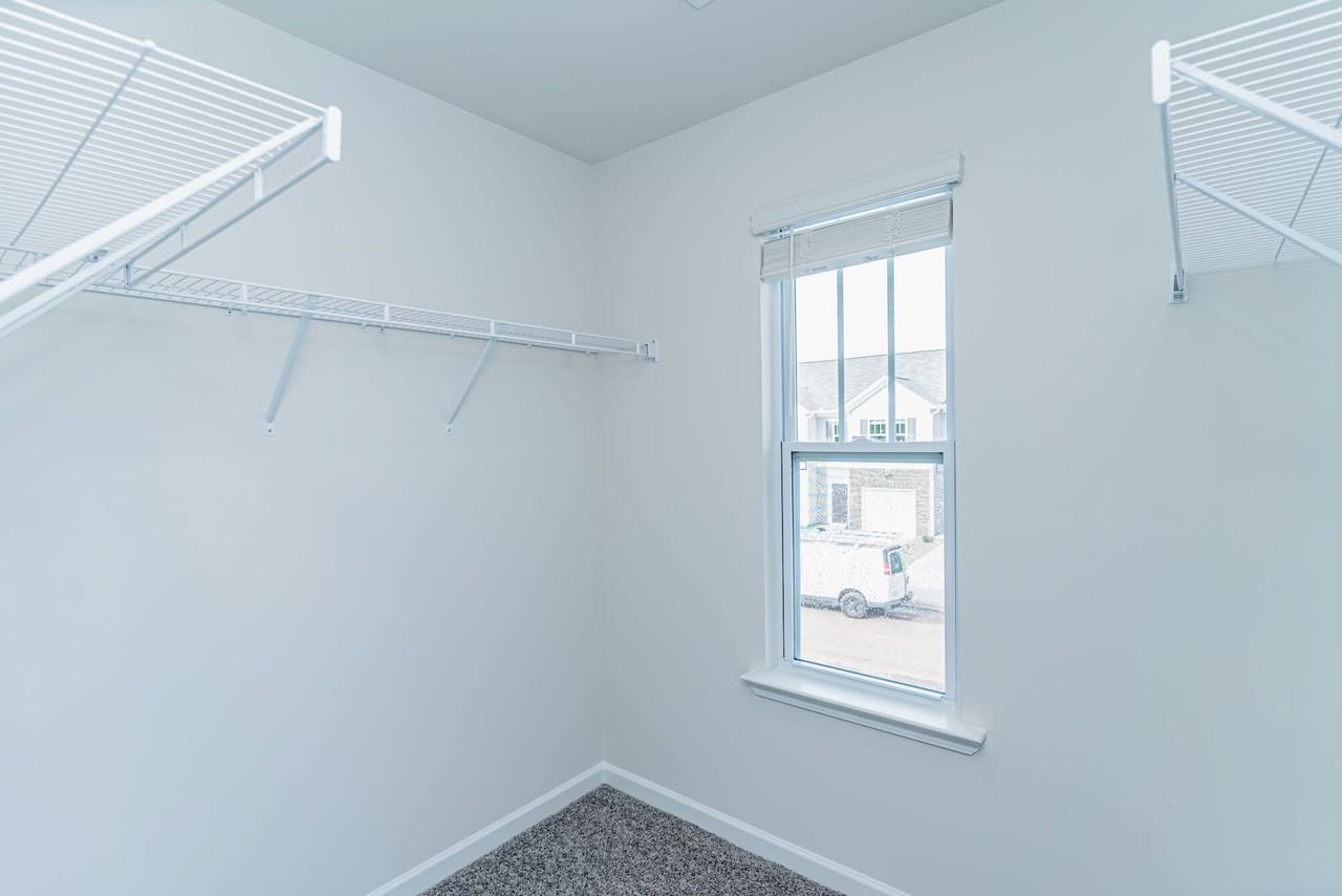 31 Sunriff Ct #1 - Photo 5 of 21