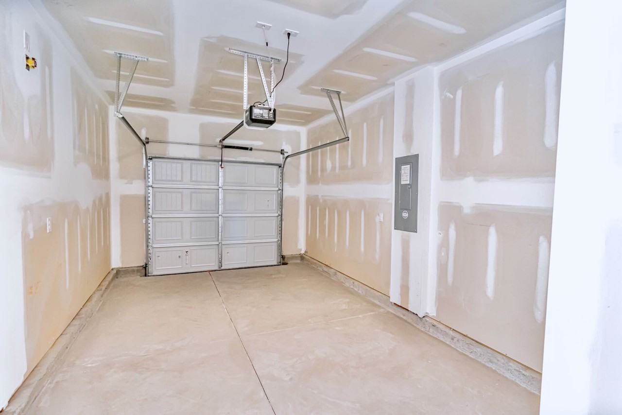 31 Sunriff Ct #1 - Photo 3 of 21