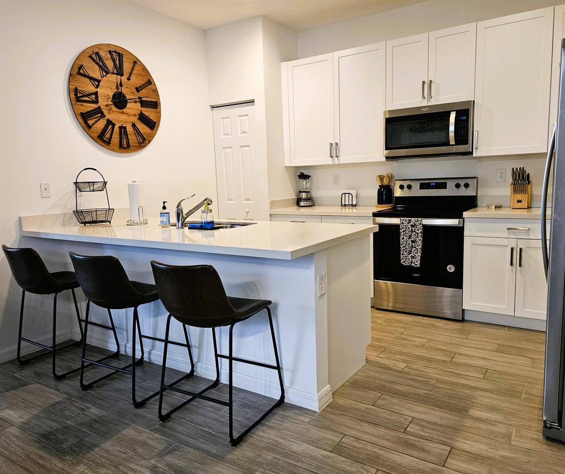 5032 Arancia Ln - Photo 4 of 50