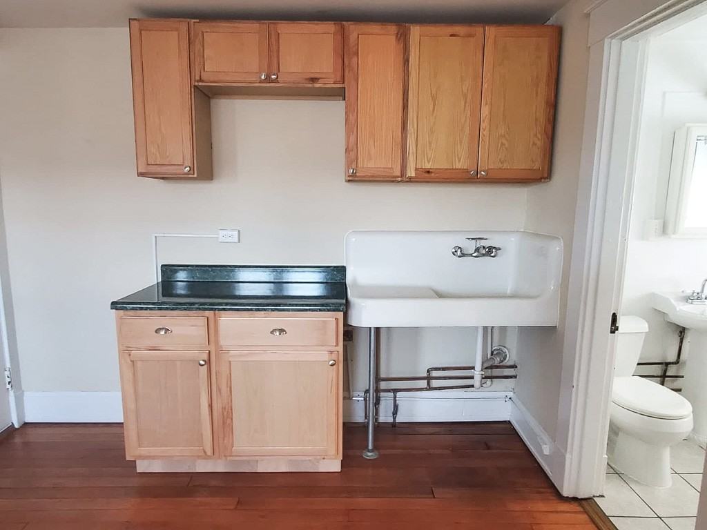 4033 Edwards Rd #6 - Photo 3 of 10