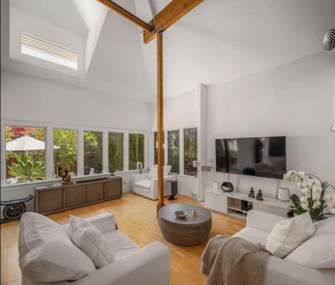 43 Dudley Ave #A - Photo 3 of 19