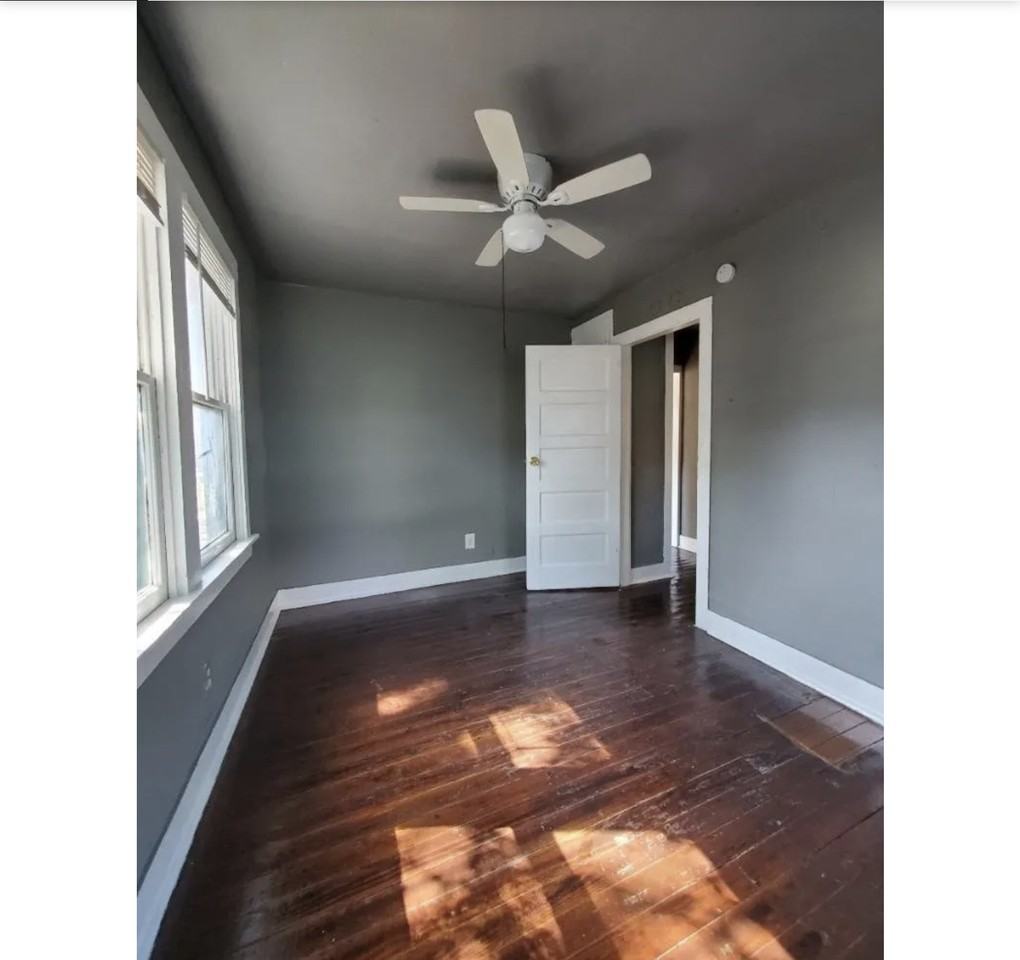 305 E Lambert St #NA - Photo 7 of 7
