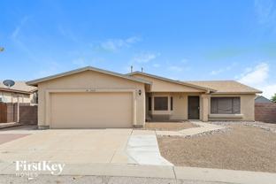 10060 E Falcon Point Dr - Photo 1 of 1