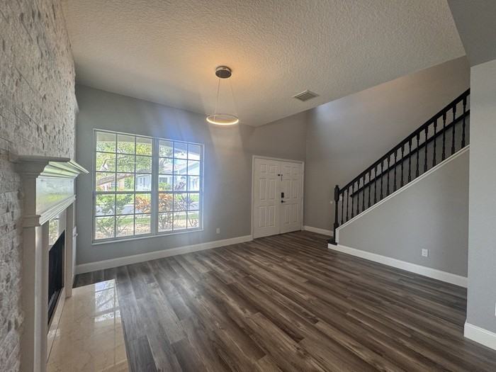 10735 Eveningwood Ct - Photo 3 of 50