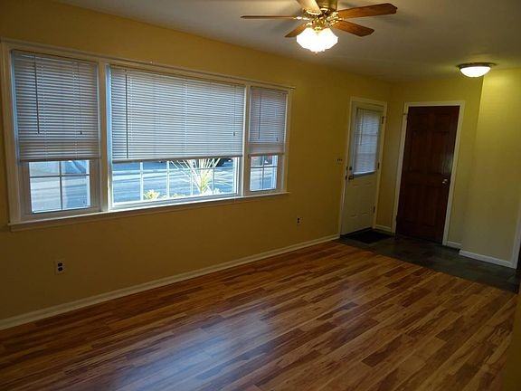 66 Grove Ave #B - Photo 7 of 12