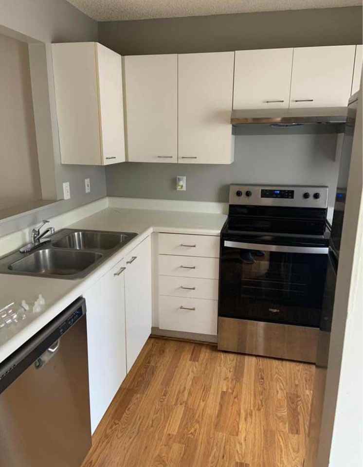 1732 Ridgebury Dr #NN - Photo 2 of 16