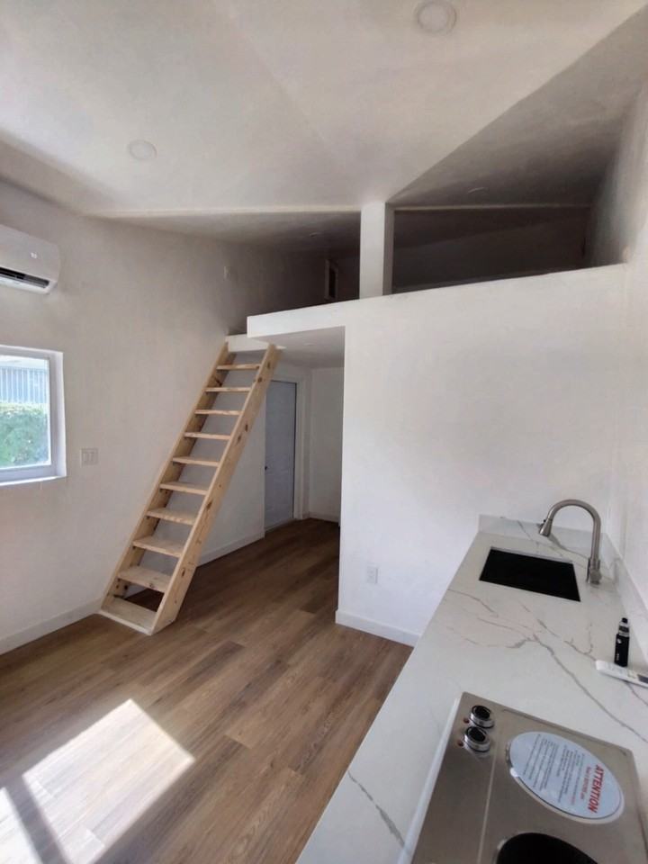 Undisclosed #1 - Photo 2 of 9