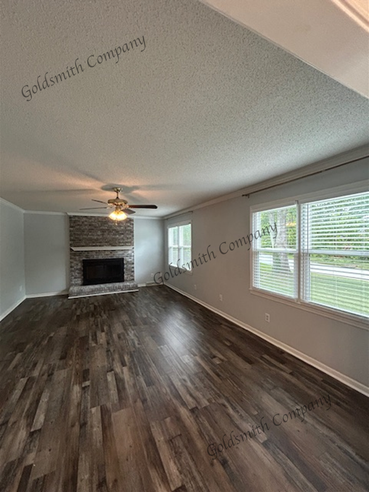 106 Saddletree Pl - Photo 7 of 20