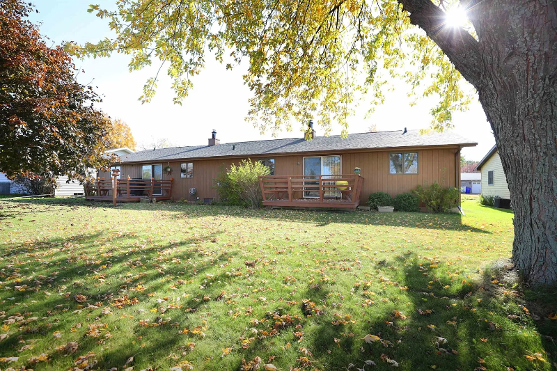 200 Frances St - Photo 2 of 12