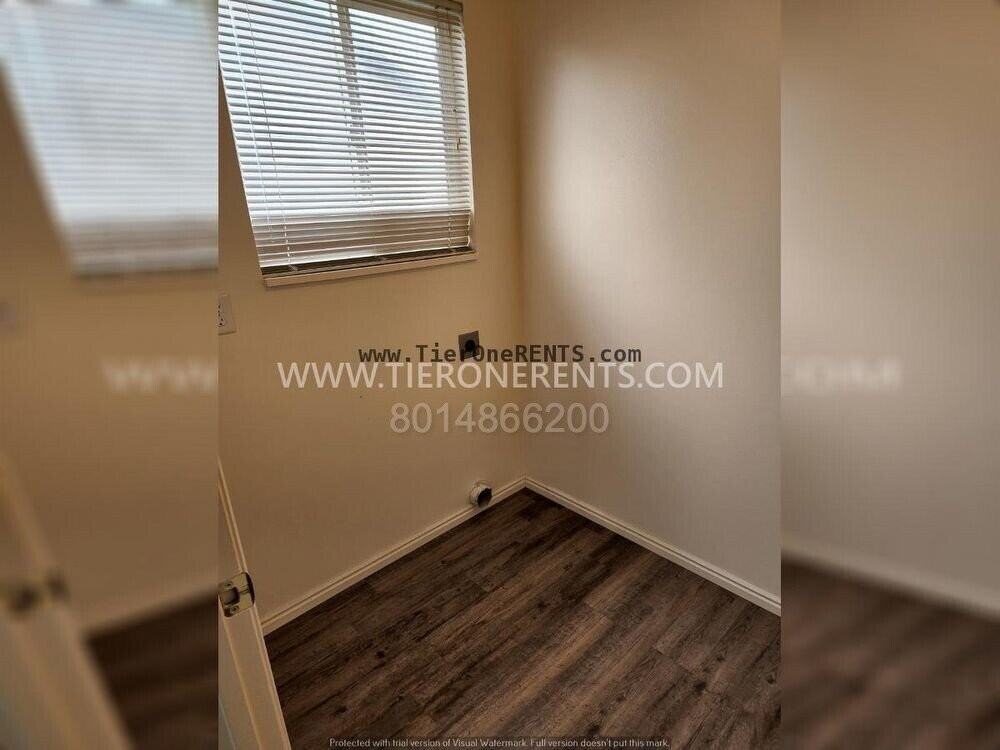 2521 W 5400 S - Photo 6 of 14