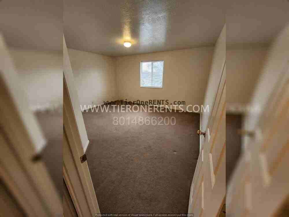 2521 W 5400 S - Photo 7 of 14