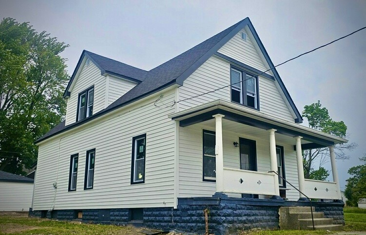 1029 Hamilton St - Photo 2 of 8