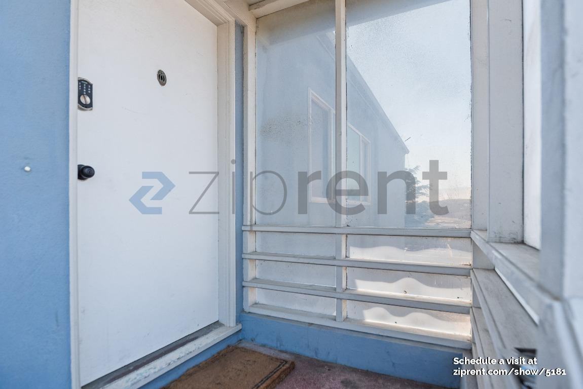1002 S Mayfair Ave #U - Photo 4 of 27