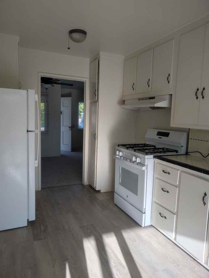 931 Harold Ln #NA - Photo 6 of 15