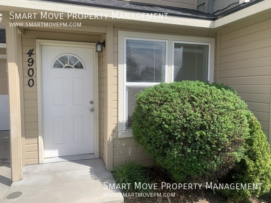 4900 W Douglas Ln - Photo 2 of 24