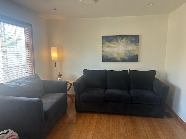 1218 86th Ave - Photo 3 of 13