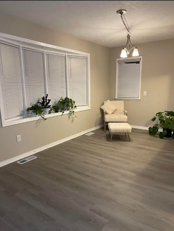 3012 S Cornelia St - Photo 3 of 9