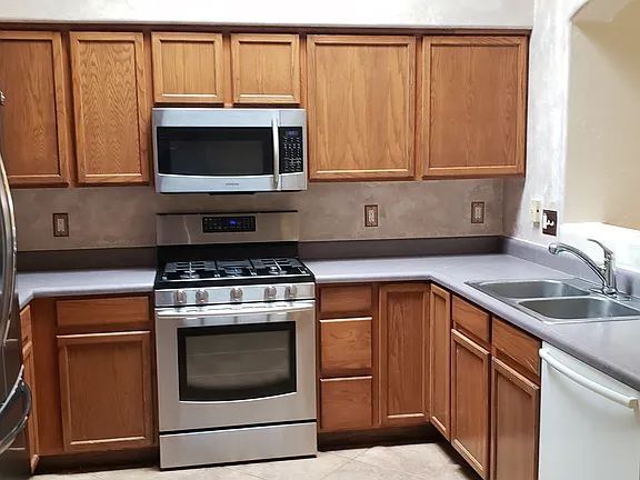 1853 W Waterleaf Dr - Photo 3 of 7