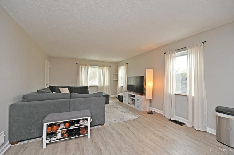 3997 S Whetzel St #C - Photo 3 of 4