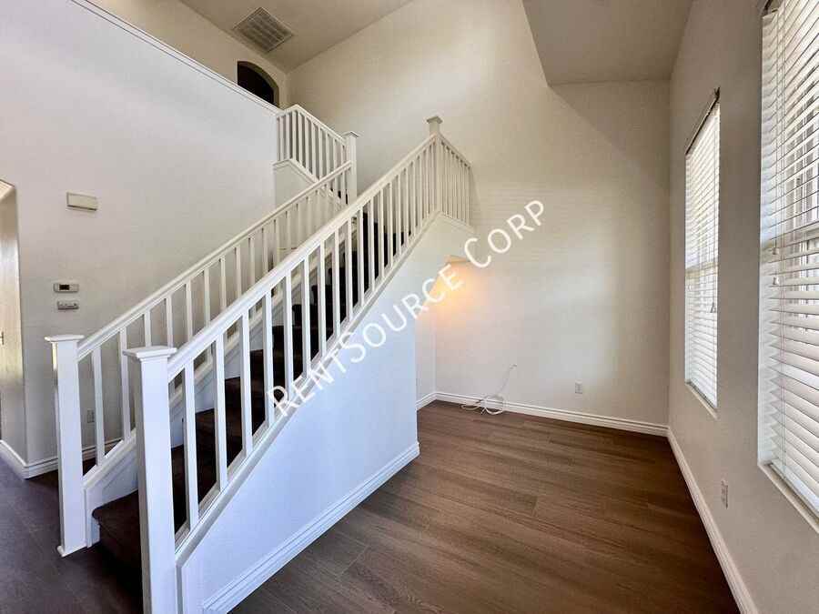 28132 Castillo Ln - Photo 3 of 31