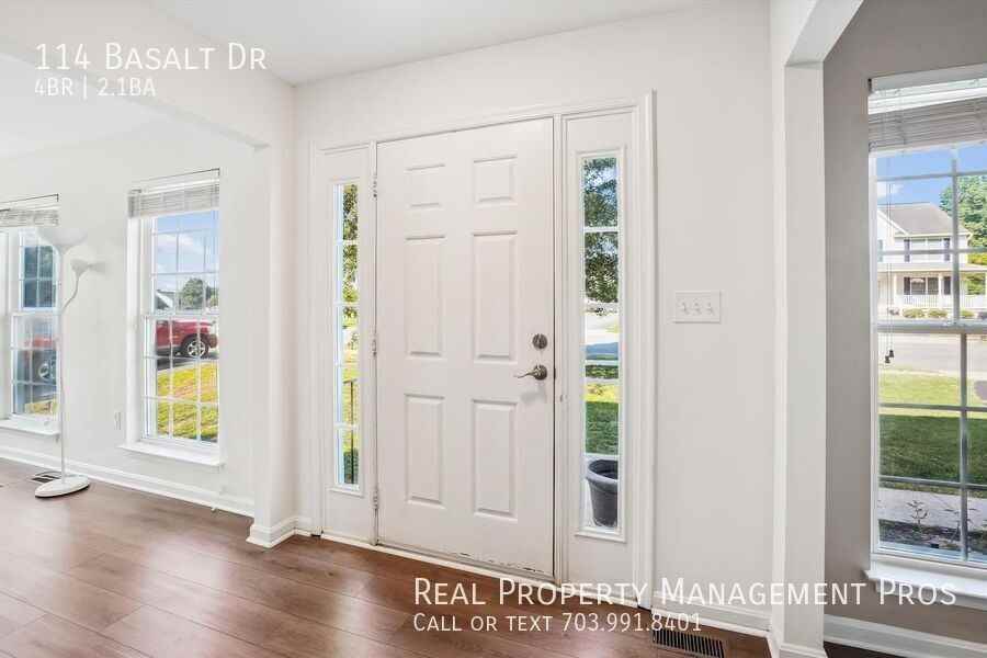 114 Basalt Dr - Photo 2 of 25