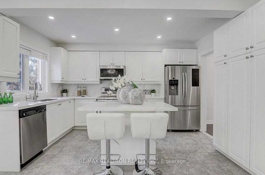 456 Woodspring Avenue - Photo 2 of 29