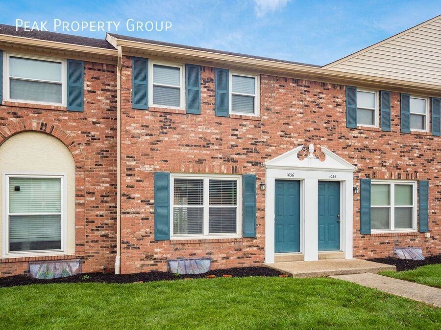 1036 Folkstone Rd - Photo 2 of 37