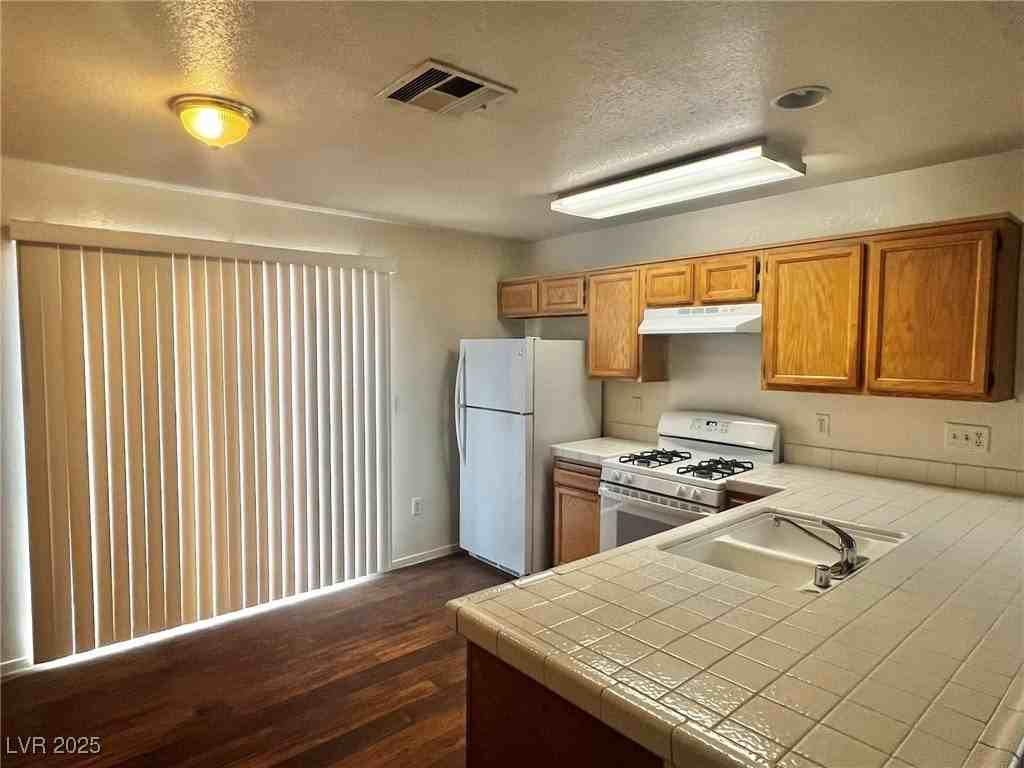 5304 Harmony Ave #HOME - Photo 6 of 17