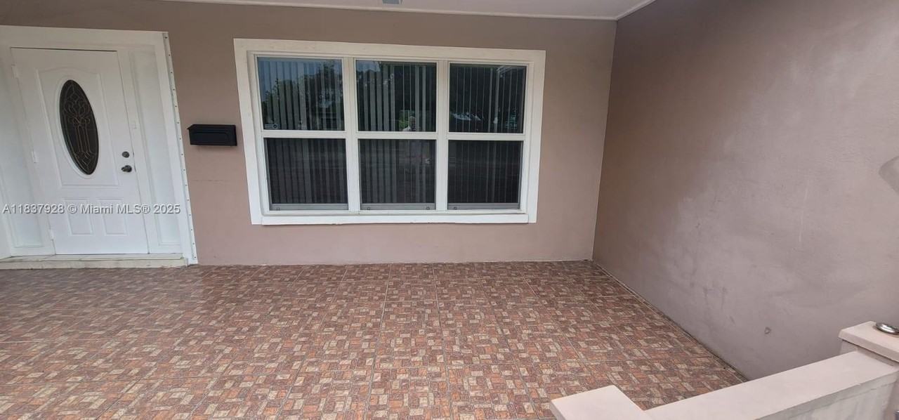 4373 Nw 45th Ave #0 - Photo 2 of 7