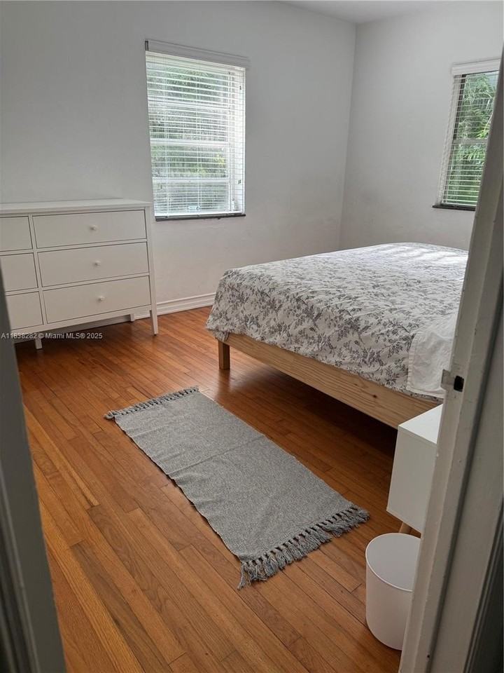 3909 Ponce De Leon Blvd #2 - Photo 3 of 26