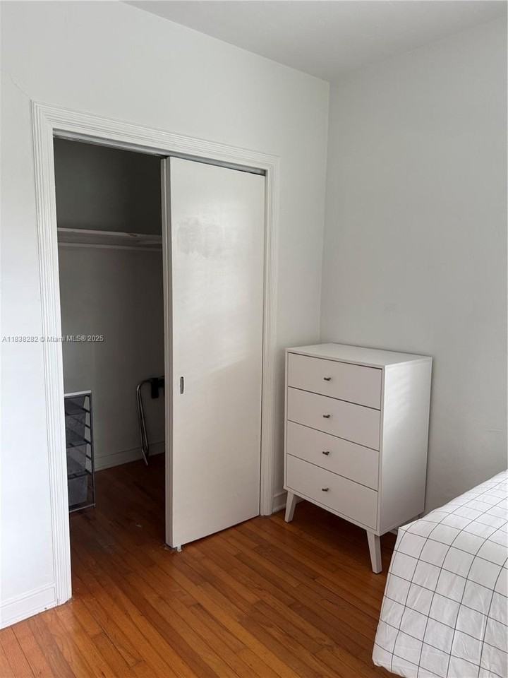 3909 Ponce De Leon Blvd #2 - Photo 7 of 26