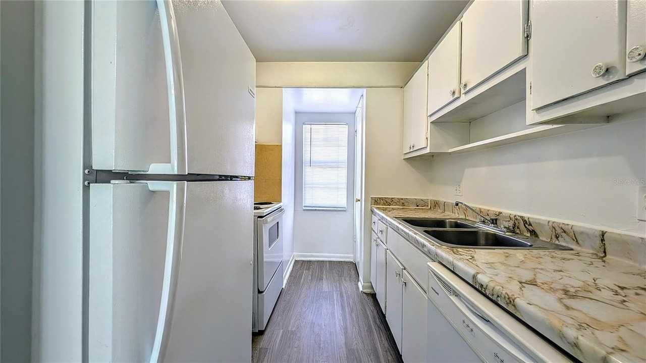 5957 Casa Del Rey Cir #A - Photo 2 of 6