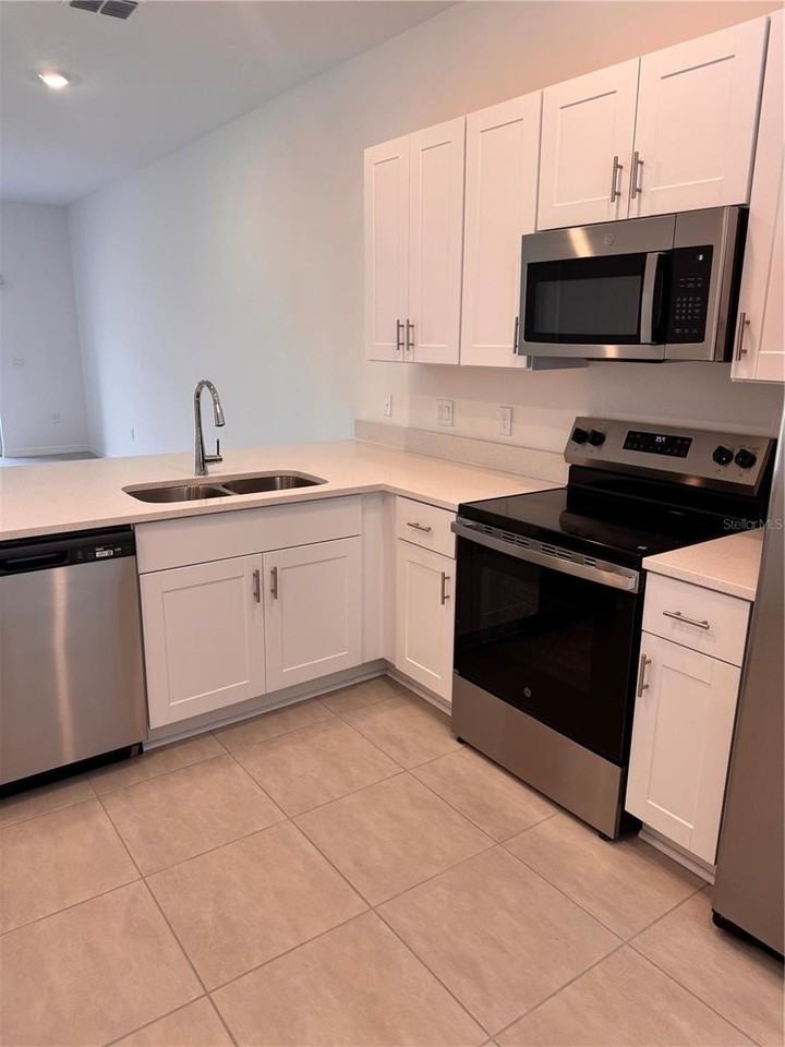 3132 Skyline Loop - Photo 6 of 39