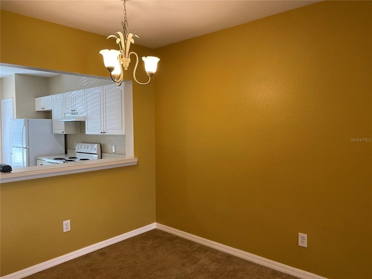 4107 Plantation Cove Drive - Photo 4 of 20