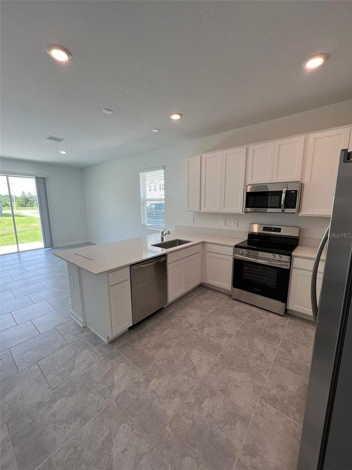 3194 Laurent Loop - Photo 3 of 18