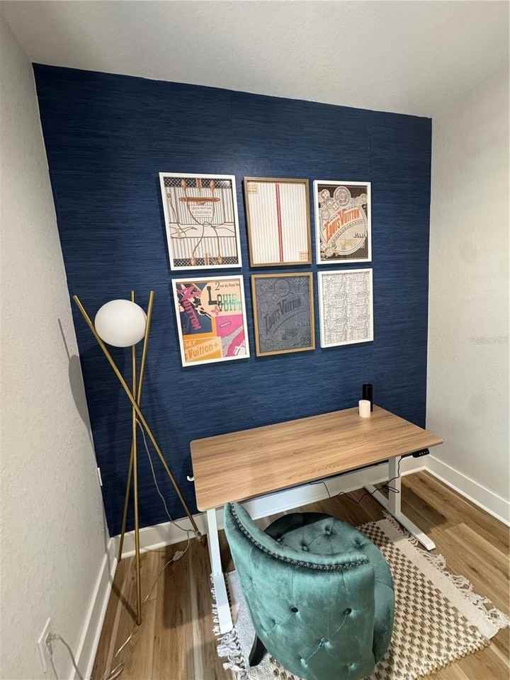 2138 W Beach St - Photo 6 of 13