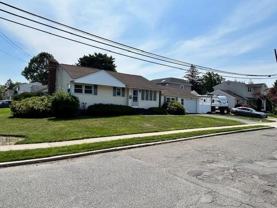 27 1/2 Greenway Dr N - Photo 1 of 1