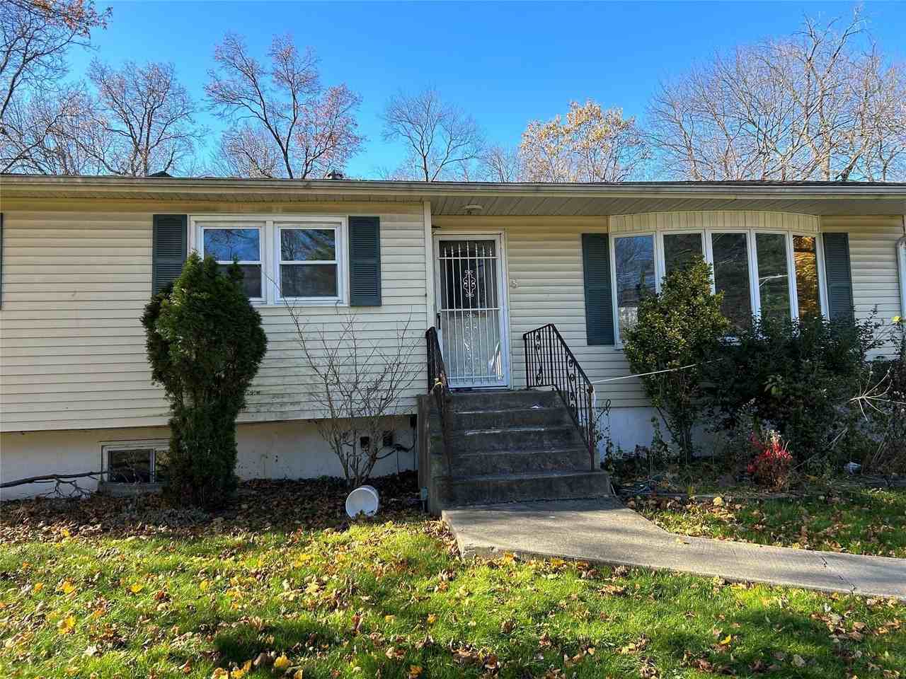 8 Greene Rd - Photo 2 of 27