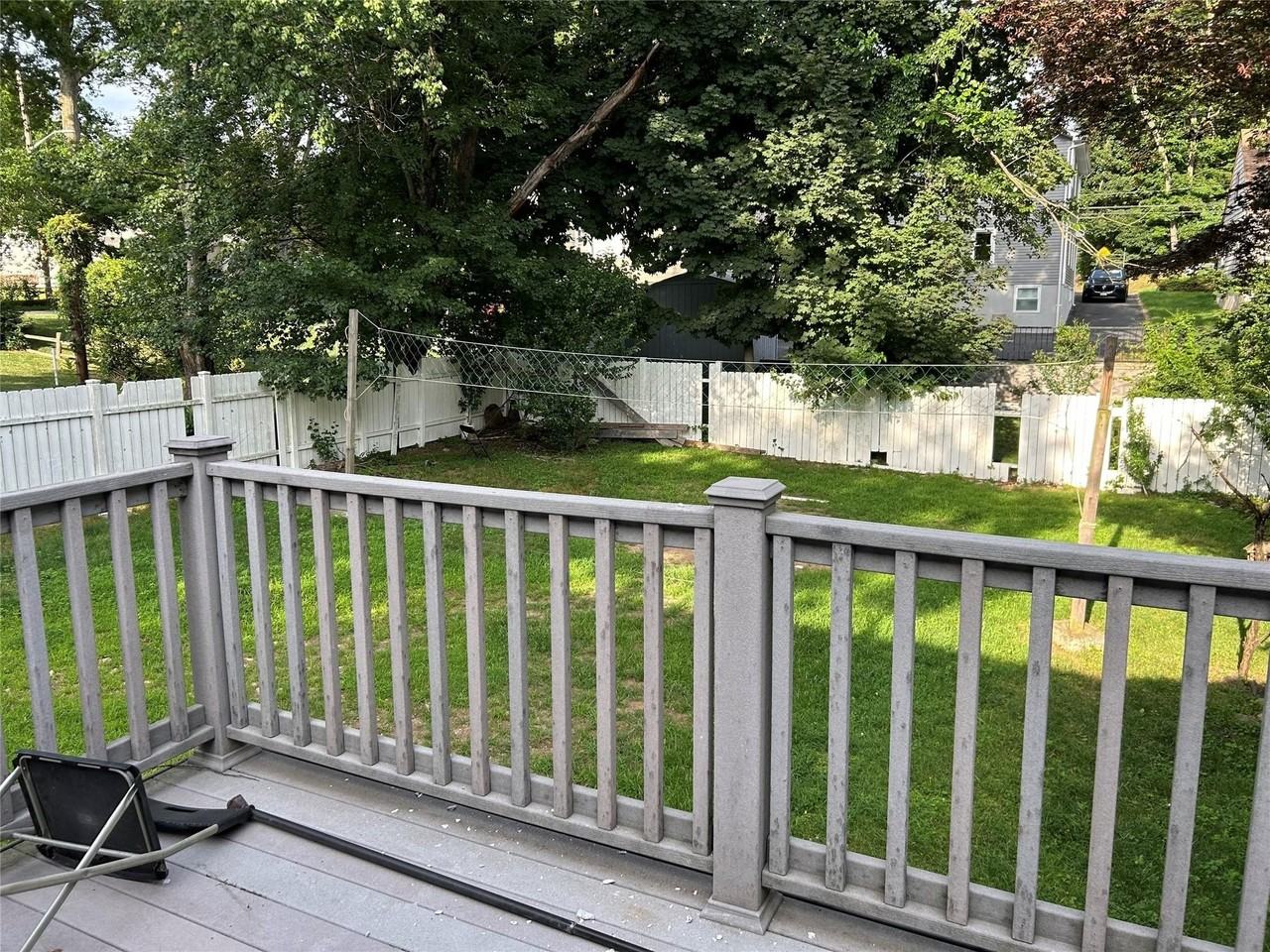 10 N Oak St - Photo 3 of 4