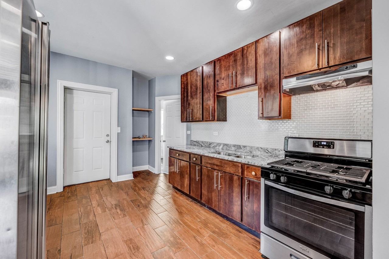 7025 S Chappel Ave #3 - Photo 4 of 10