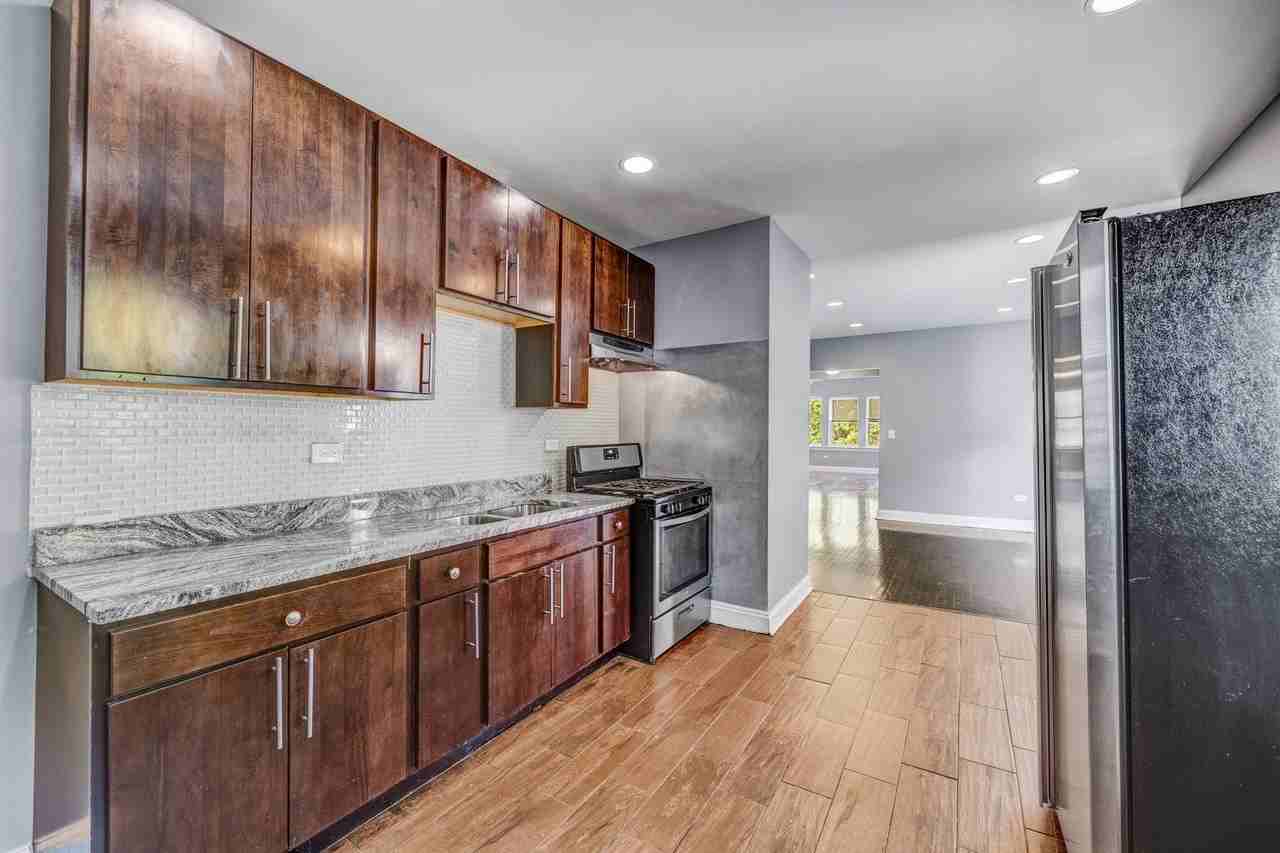 7025 S Chappel Ave #3 - Photo 5 of 10