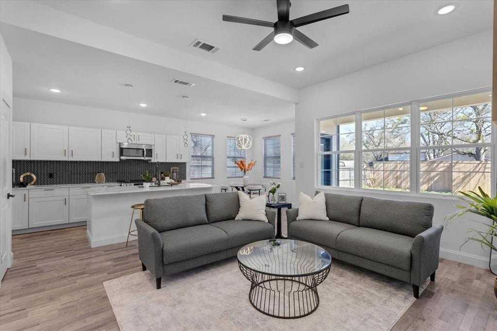 1323 S Montgomery St - Photo 7 of 27