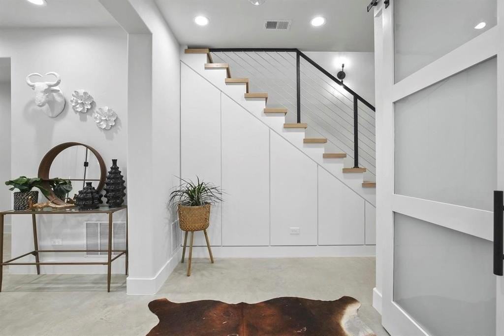 4806 Manett St - Photo 2 of 37