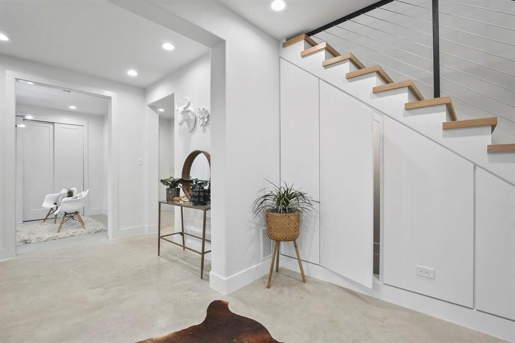 4806 Manett St - Photo 3 of 37