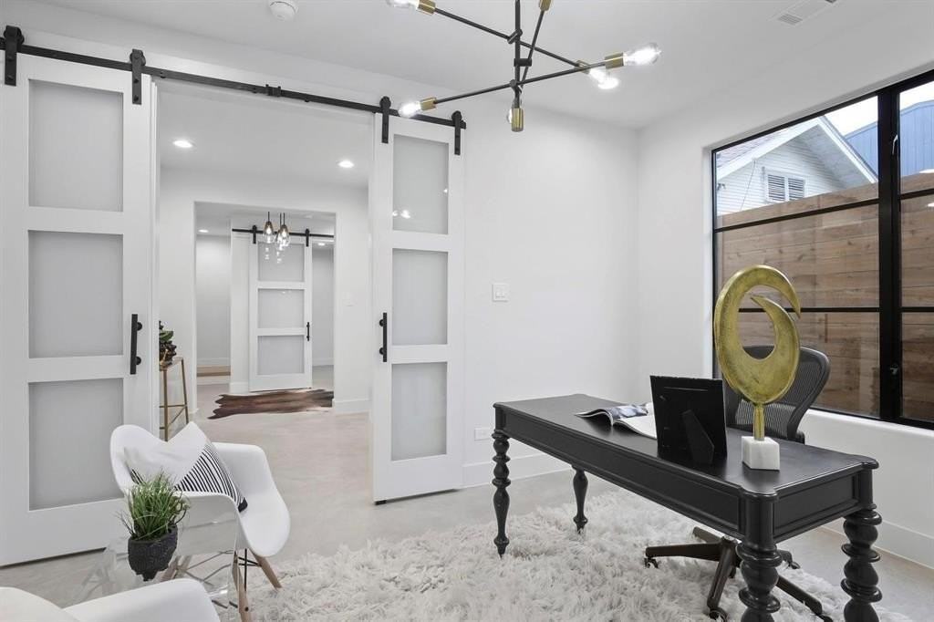 4806 Manett St - Photo 5 of 37