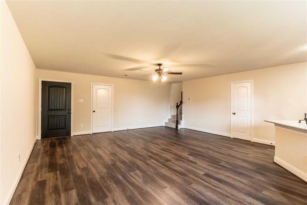 6814 Topaz Dr - Photo 3 of 17