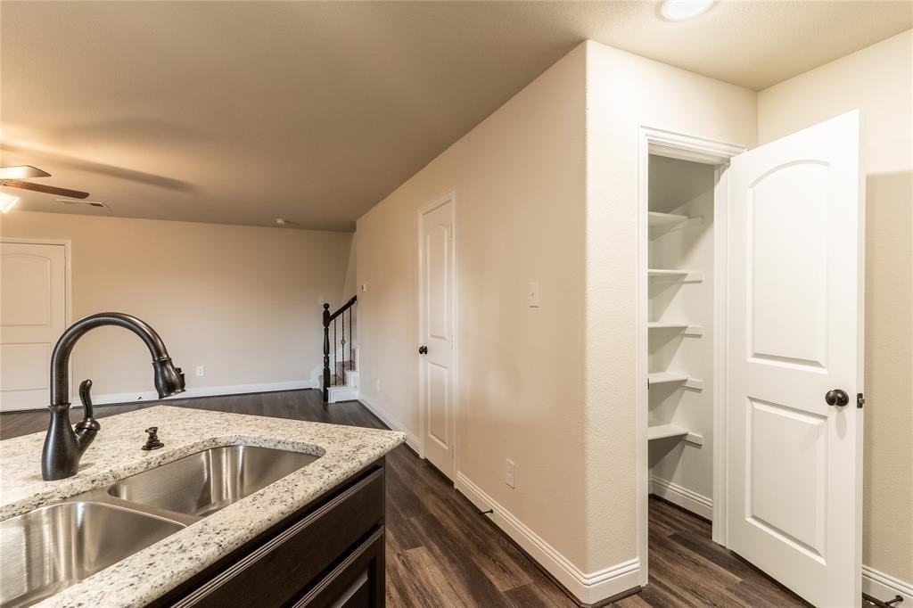 6814 Topaz Dr - Photo 7 of 17